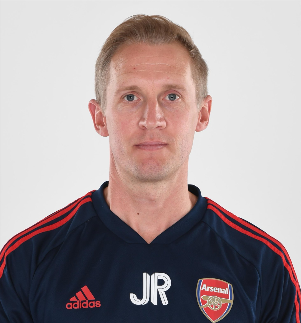 金年会中国官网-今夜体能课后，曼联队长鼓劲备战意大利杯，信心回归，医务组通报恢复