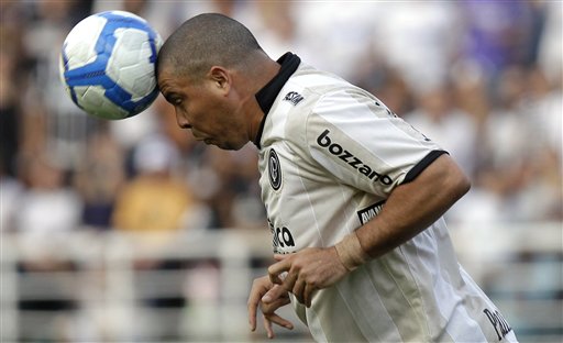 金年会足球官网-国际米兰训练开放日，今晨调整名单引欢呼，荷甲在即，身体对抗强度拉满